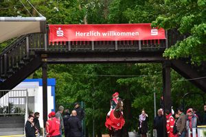 (Bild: 2/12)