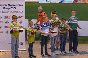 (Bild: 6/21)